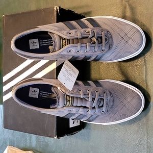 Adidas Men's adi-ease premiere suede skateboarding size 10 US